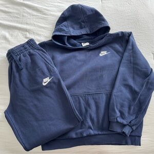 Nike Kids Navy Sweatsuit Top and Bottom with White Logo